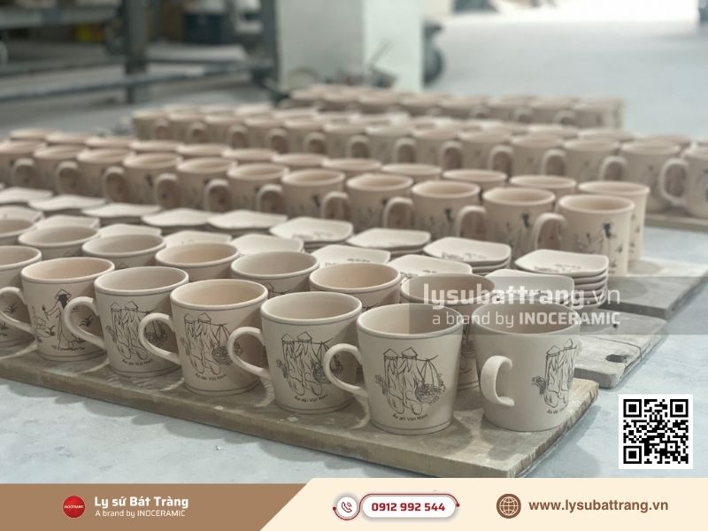 Giá ly sữ tặng phụ nữ văn phòng tận gốc tại xưởng Bát Tràng, không qua trung gian