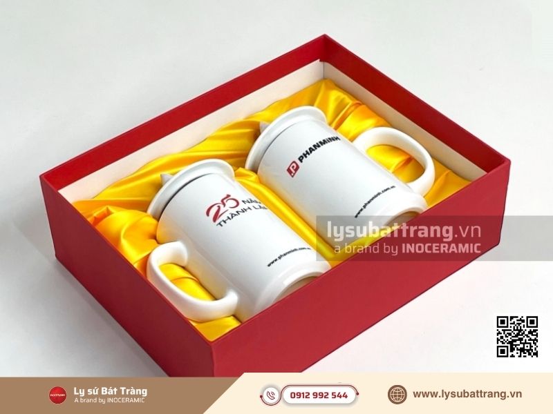 Mẫu ly sứ quà tặng spa thiết kế tinh tế theo xu hướng 2026