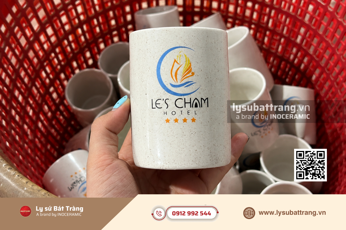Decal nung nhiệt cao sẽ chìm phẳng hoàn toàn vào men sứ