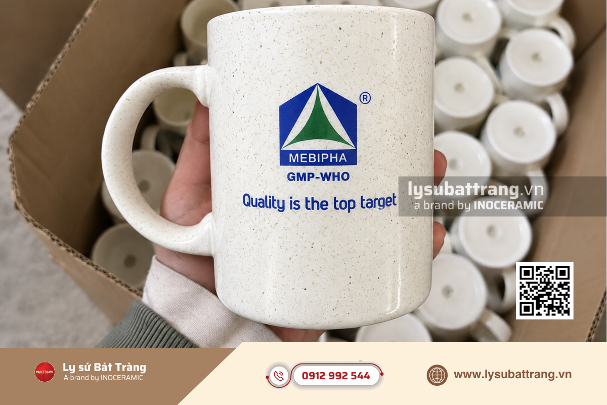Ly sứ đạt độ sắc nét cao và màu sắc đa dạng