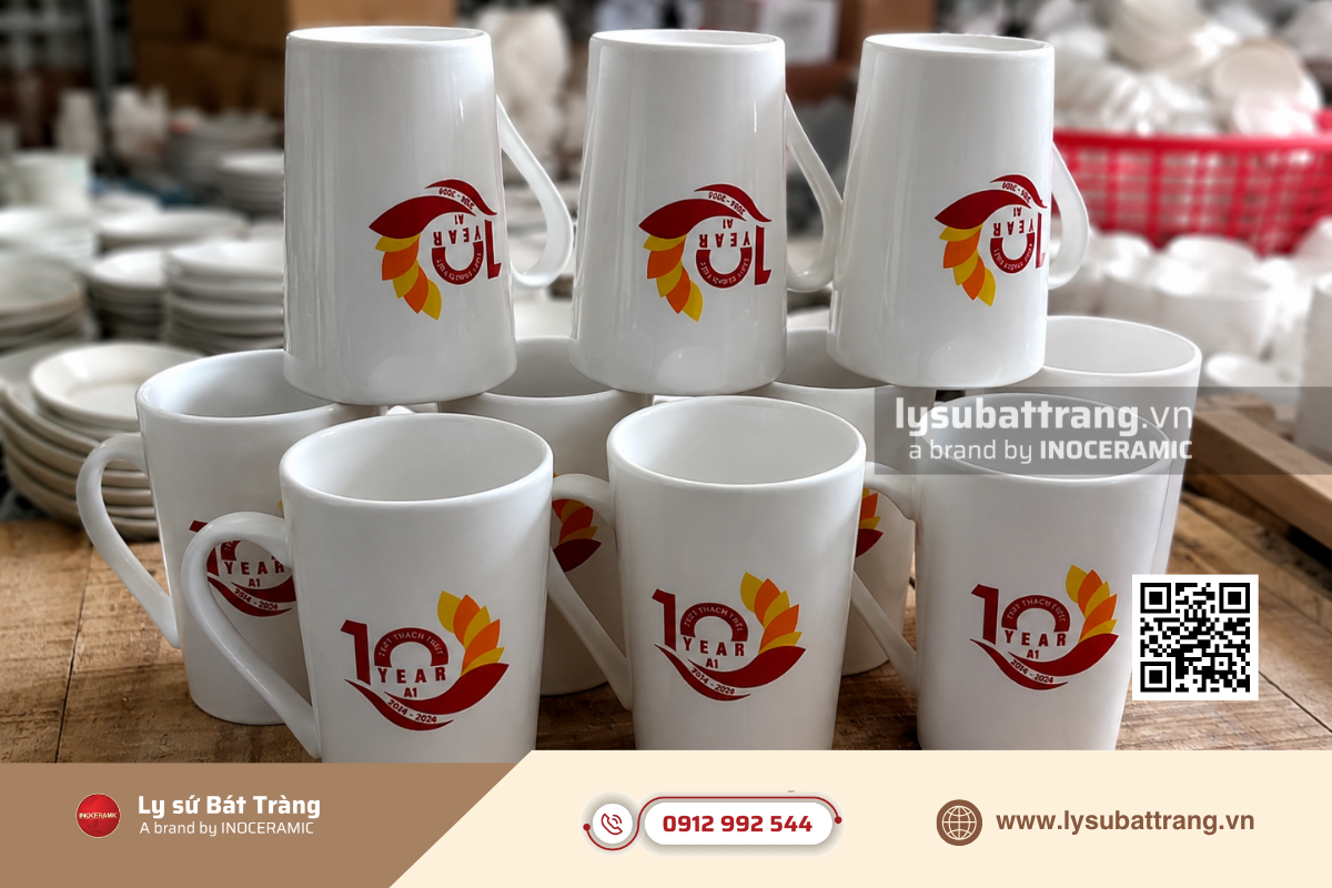 Đất sét làm ly sứ Bát Tràng phải trải qua quá trình tuyển chọn và xử lý cực kỳ nghiêm ngặt